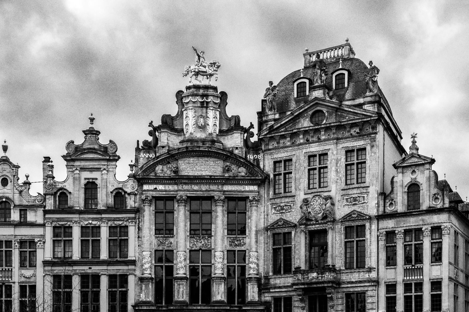 Architecture belge à l’image de Silwete : élégance, structure et détail. Le design est imaginé en Belgique, où nous cherchons à faire toujours plus.